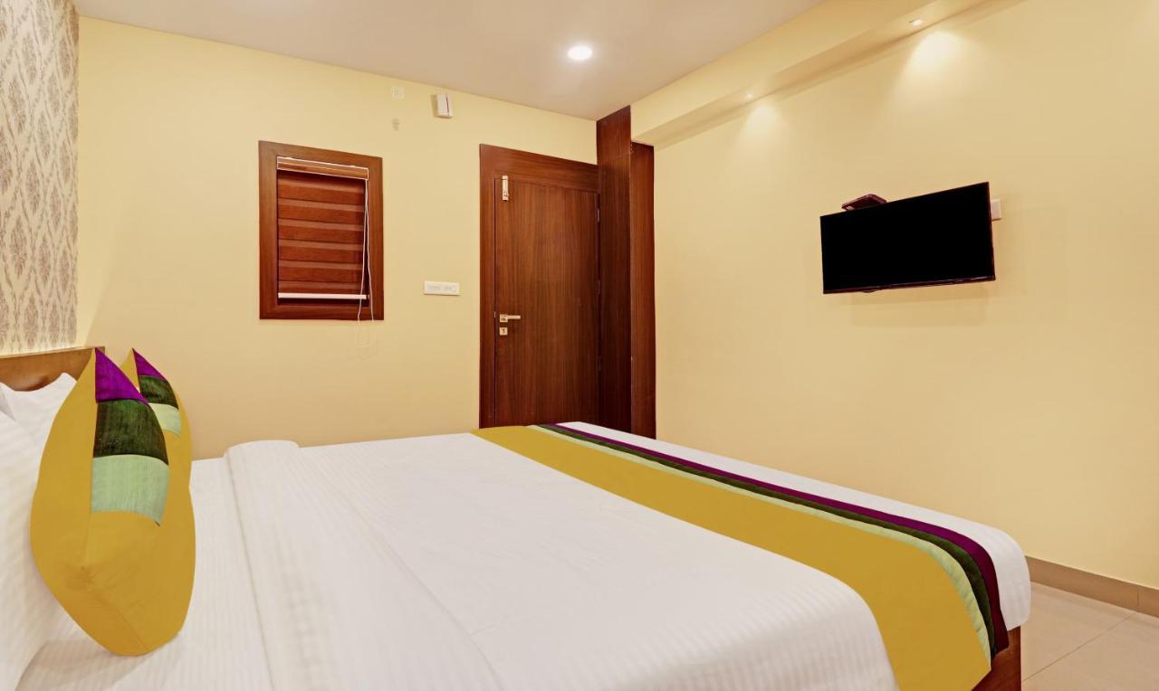 Itsy Hotels Sapphire Residency Manjeri Exterior foto