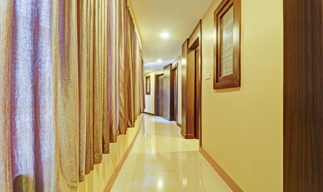 Itsy Hotels Sapphire Residency Manjeri Exterior foto